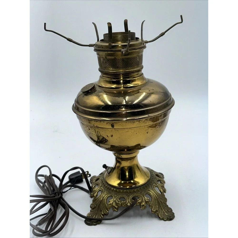 Antique Electrified Bradley & Hubbard Oil Lamp Made In USA Fleur de Lis